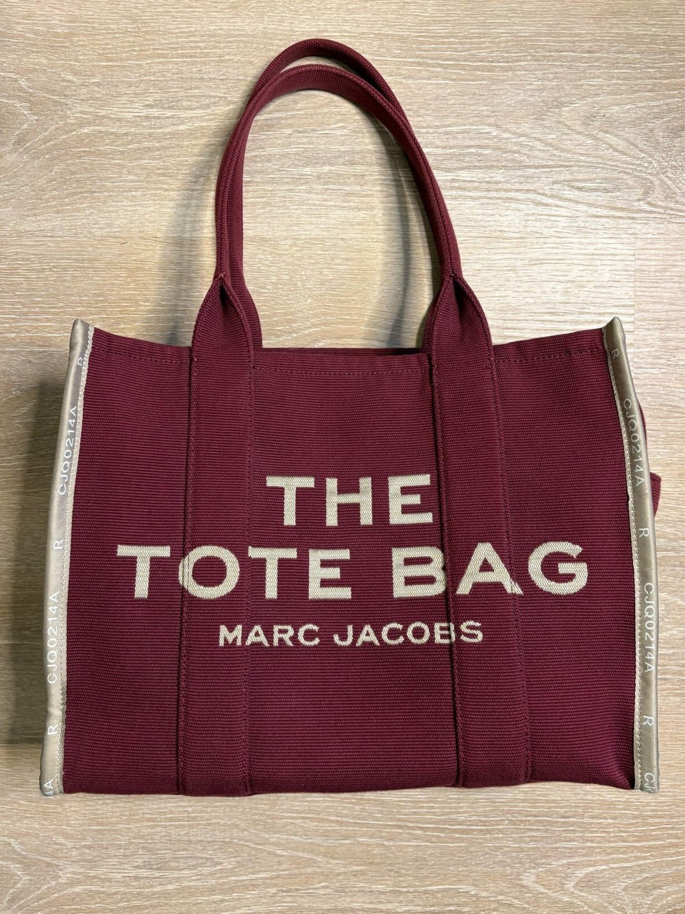 Large Marc Jacobs Jacquard The Tote Bag in Burgundy EUC